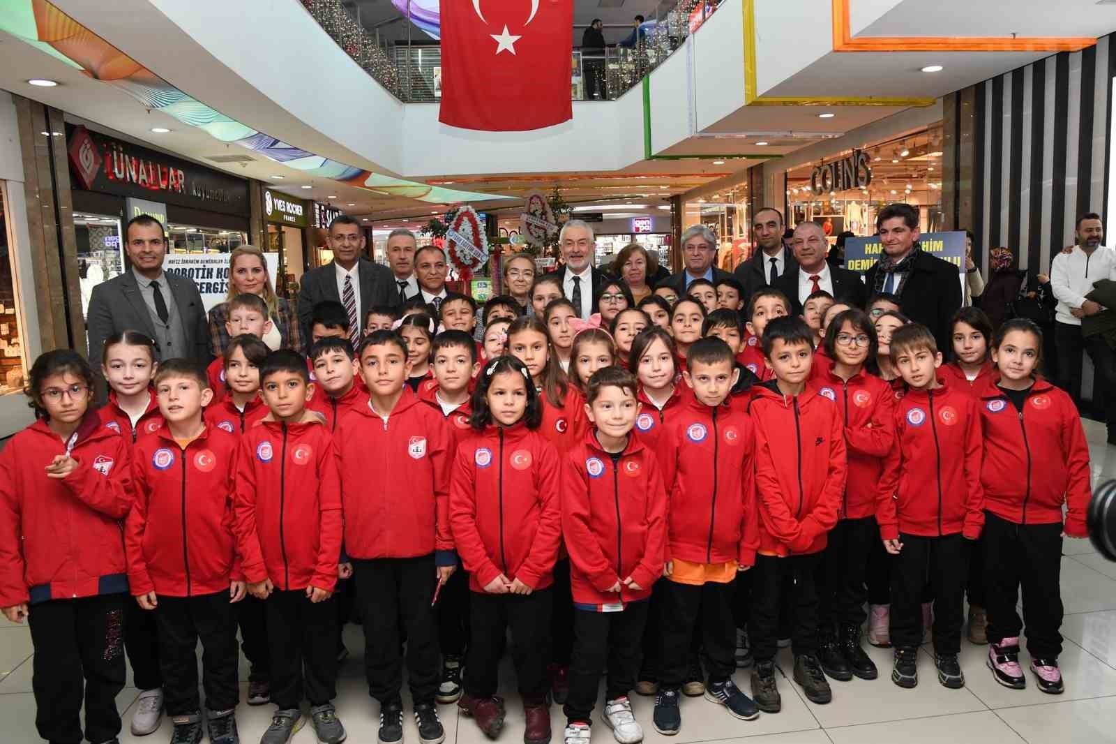 Başkan Başdeğirmen "Öğrencilerimiz teknolojiyle çok güzel projeler üretiyor"
