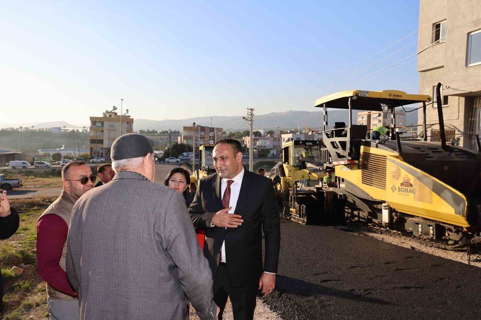 Başkan Yılmaz asfalt çalışmalarını yerinde inceledi