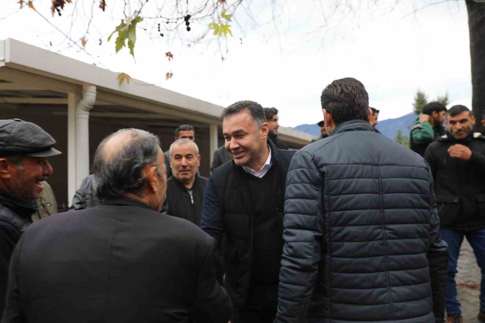 Başkan Yücel vatandaşın taleplerini dinledi, projelerini paylaştı