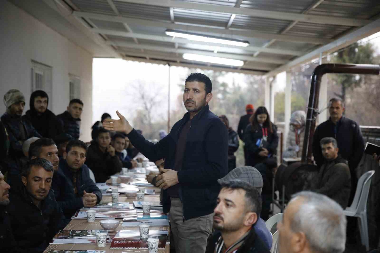 Başkan Yücel vatandaşın taleplerini dinledi, projelerini paylaştı
