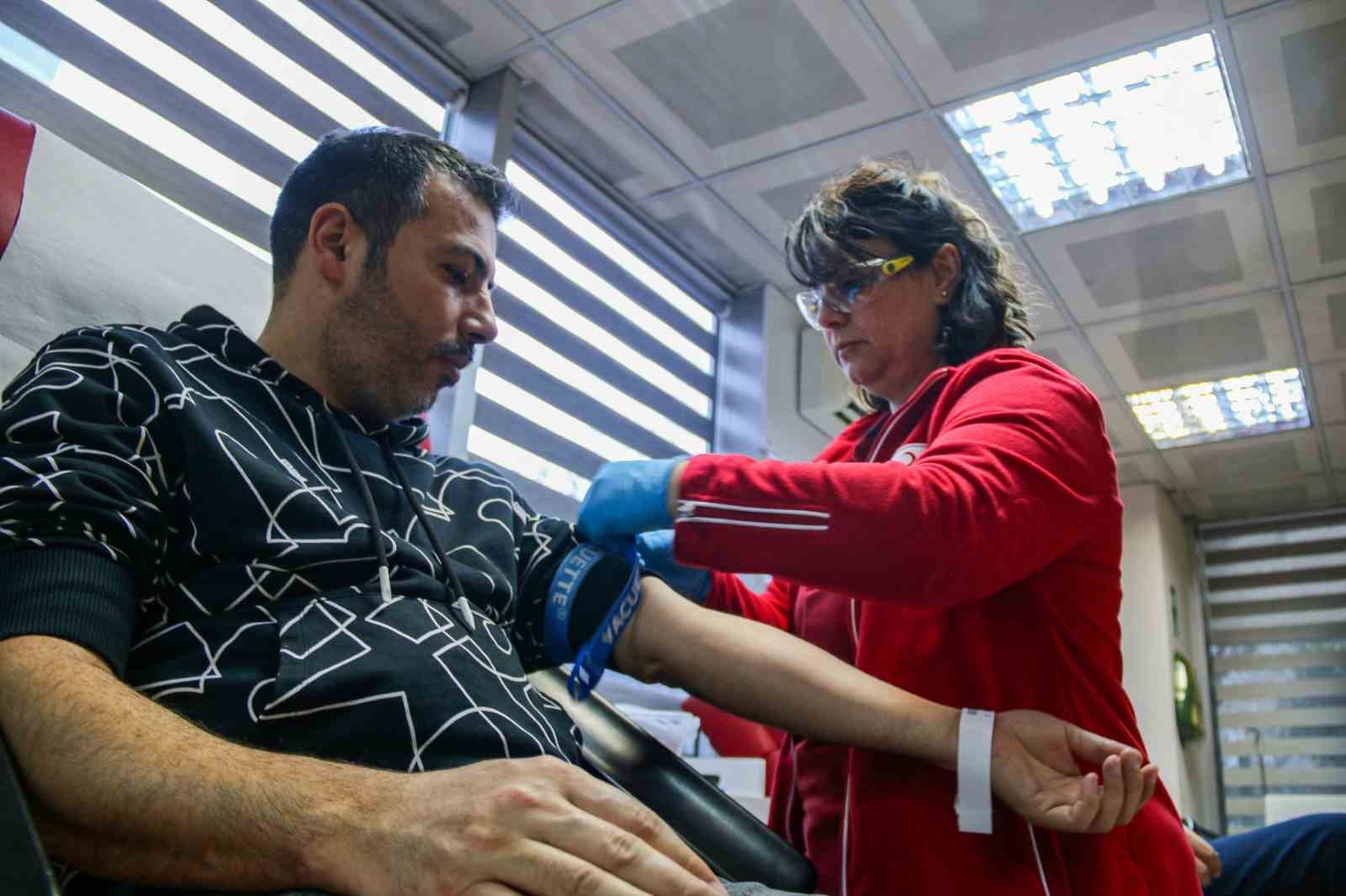 Batı Akdeniz bölgesinde kan stokları yüzde 50 düştü