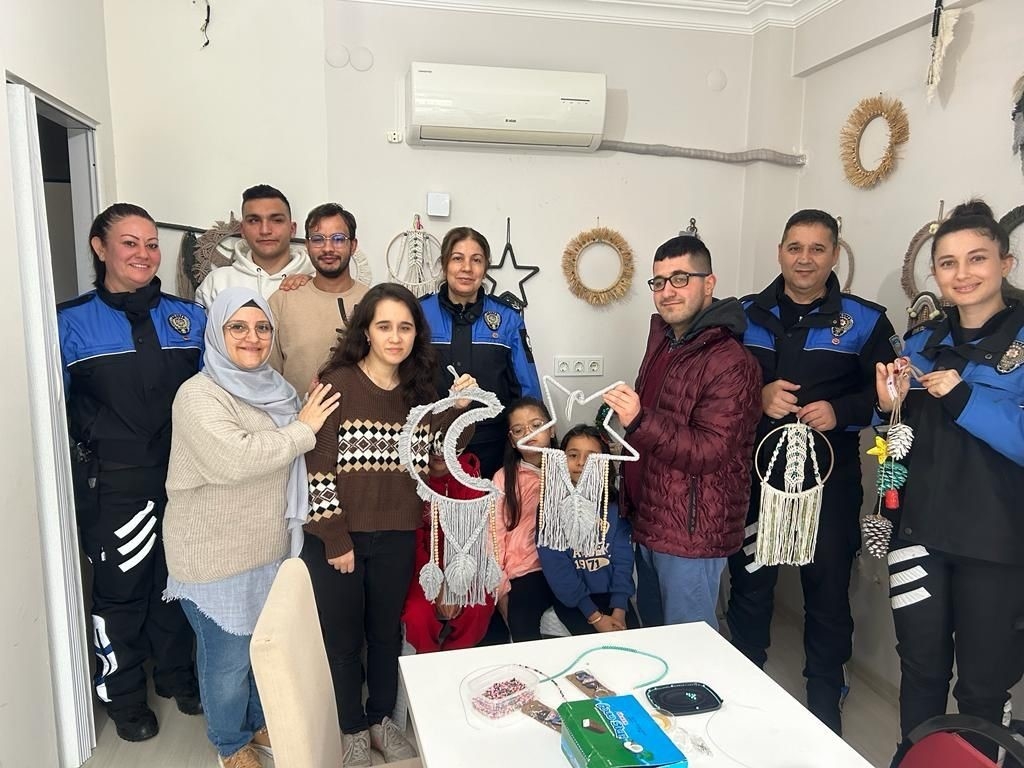 Beyaz Baston Görme Engelliler Haftası kutlandı