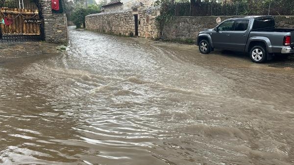 Bodrum'da sağanak; metrekareye 23 kilogram yağış düştü