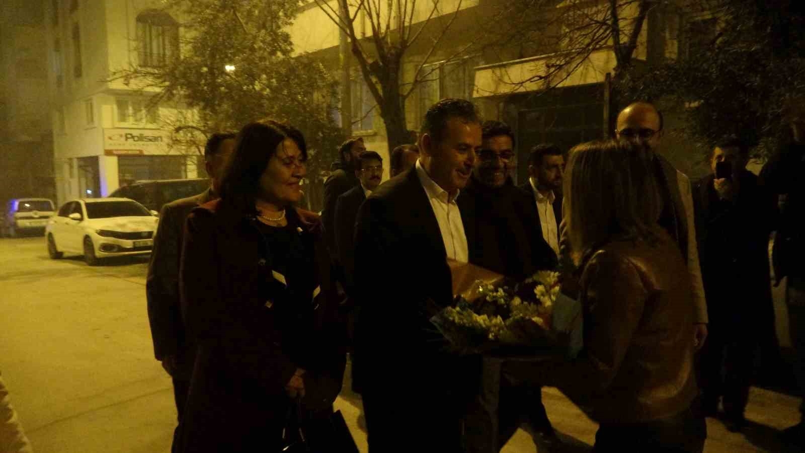Burdur'da AK Parti Belediye Başkan Adayı Şimşek'e coşkulu karşılama