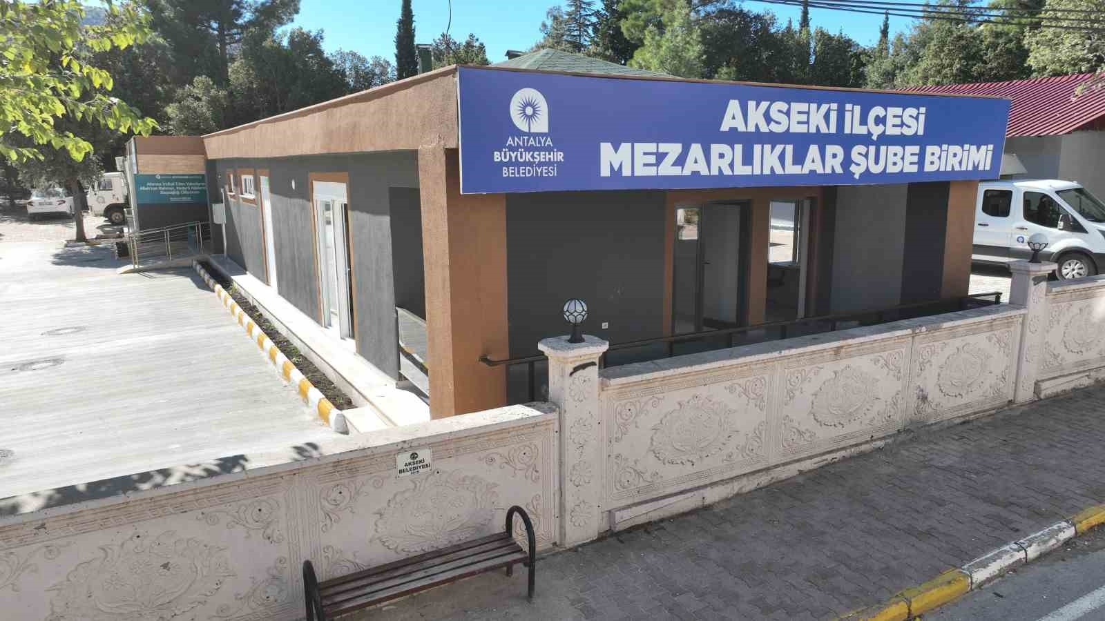 Büyükşehir Belediyesi'nden Akseki'ye gasilhane ve mezarlık hizmeti