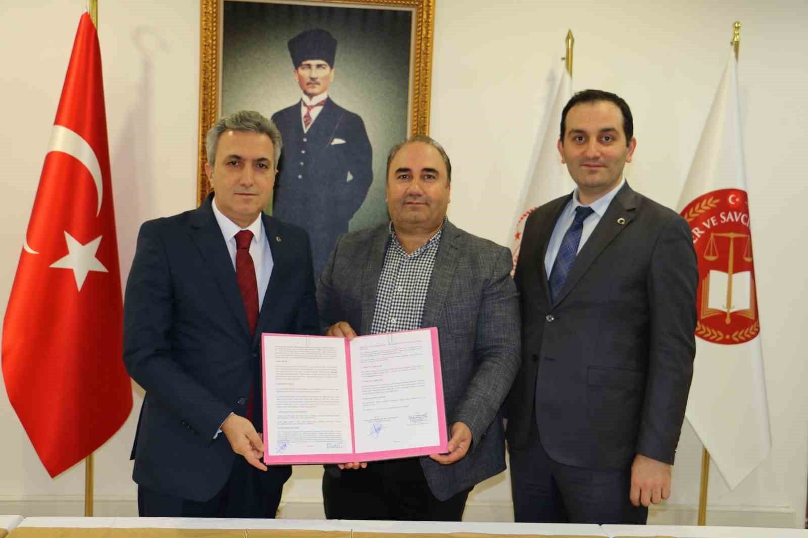 Döşemealtı'na adliye lojmanı