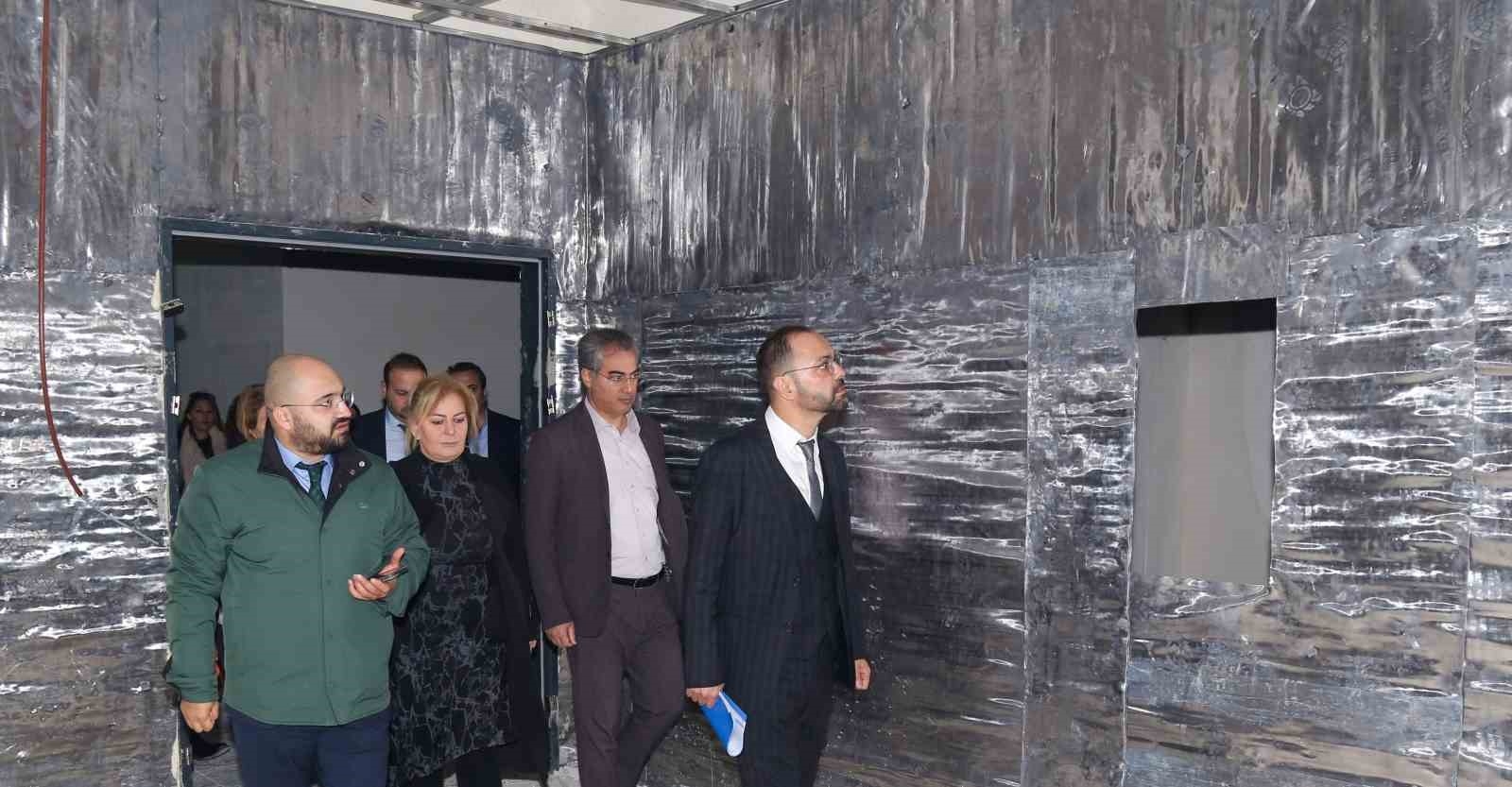 Döşemelatı Devlet Hastanesi'nin yüzde 90'ı tamamlandı