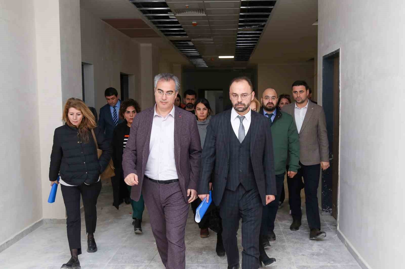 Döşemelatı Devlet Hastanesi'nin yüzde 90'ı tamamlandı