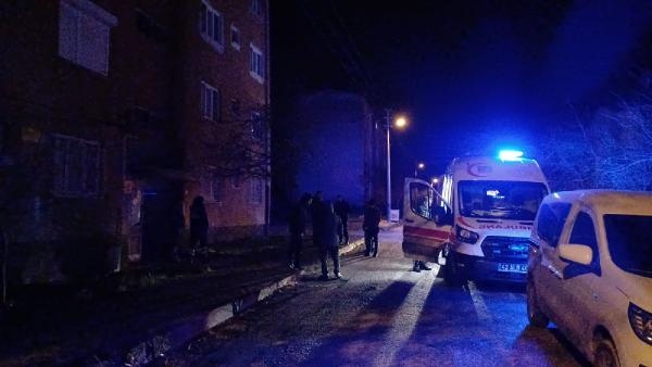 Emekli polis evinde ölü bulundu