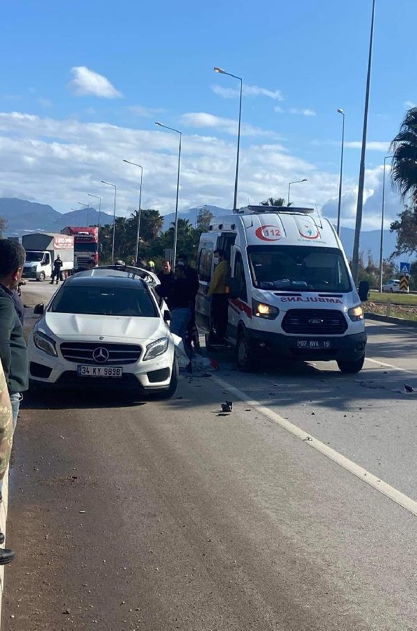 Emniyet şeridinde beton mikserinin çarpmasıyla öldü, kardeşi kaçarak kurtuldu