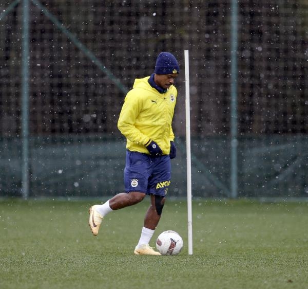 Fenerbahçe, Antalyaspor maçının hazırlıklarına başladı