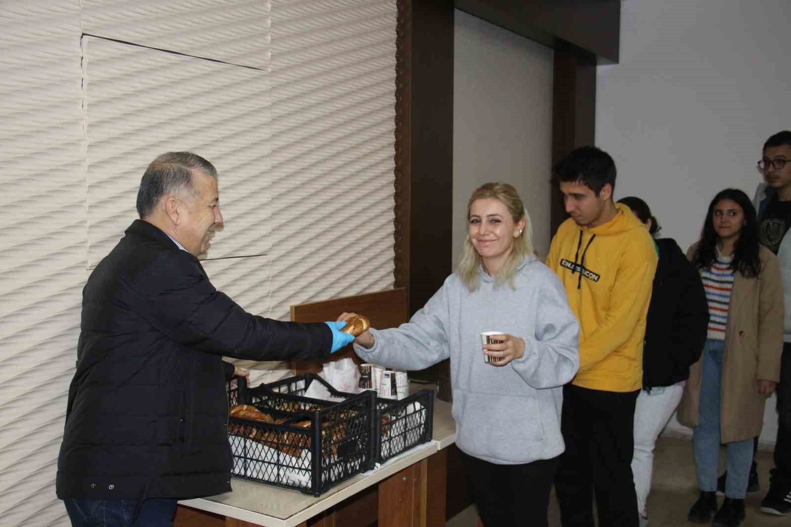 Final haftasında rektörden öğrencilerine moral