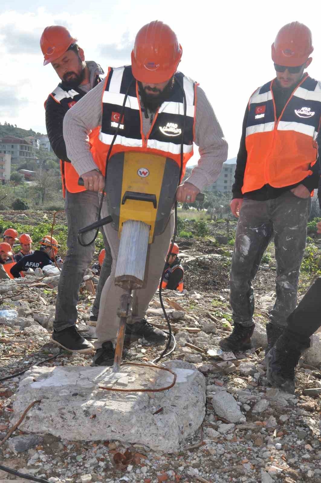 Gazipaşa'da enkaz tatbikatı yapıldı