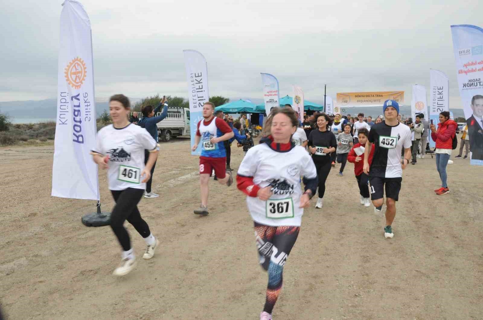 Göksu Deltası Kuş Cennetinde 5 ülkeden 500 sporcu koştu