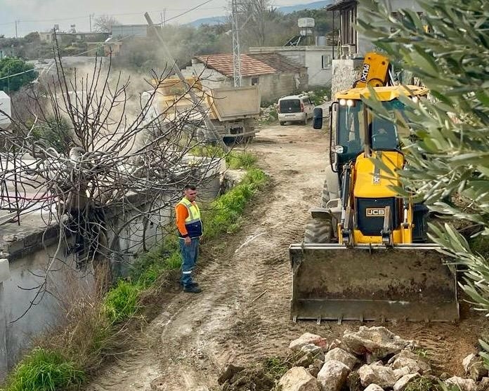 Hatay Büyükşehir Belediyesi, altyapısı tamamlanan yolları yeniliyor