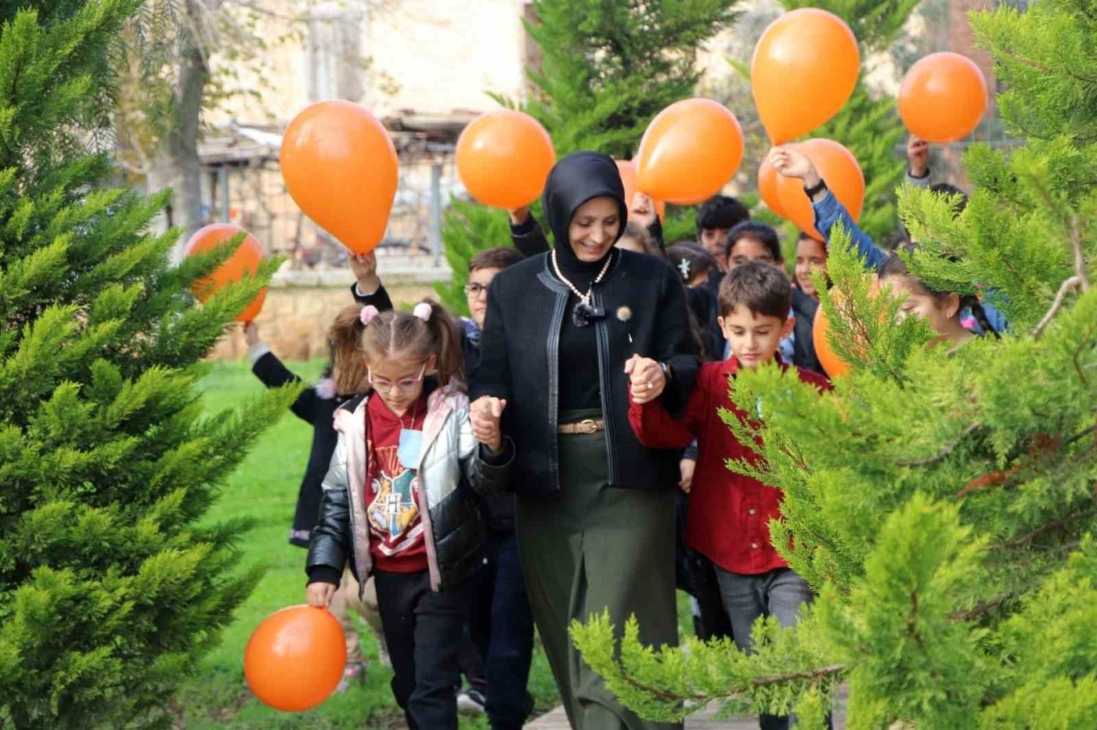 İl Milli Eğitim Müdürü Durmuş, 'Sanat Şenliği'ne katıldı