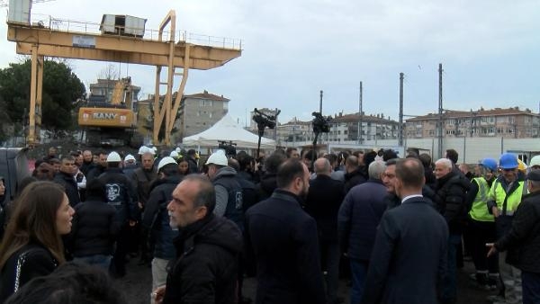 İmamoğlu gazetecilerin sorularını yanıtladı