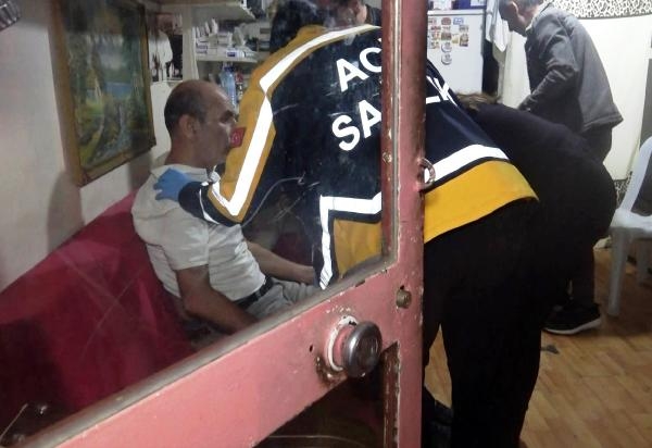 İş yerinde hareketsiz bulundu, sağlık ekibi uyandırınca, 'Ben ölmedim mi' dedi 