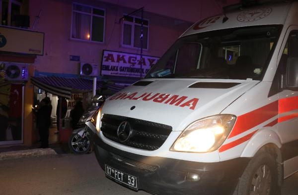İş yerinde hareketsiz bulundu, sağlık ekibi uyandırınca, 'Ben ölmedim mi' dedi 