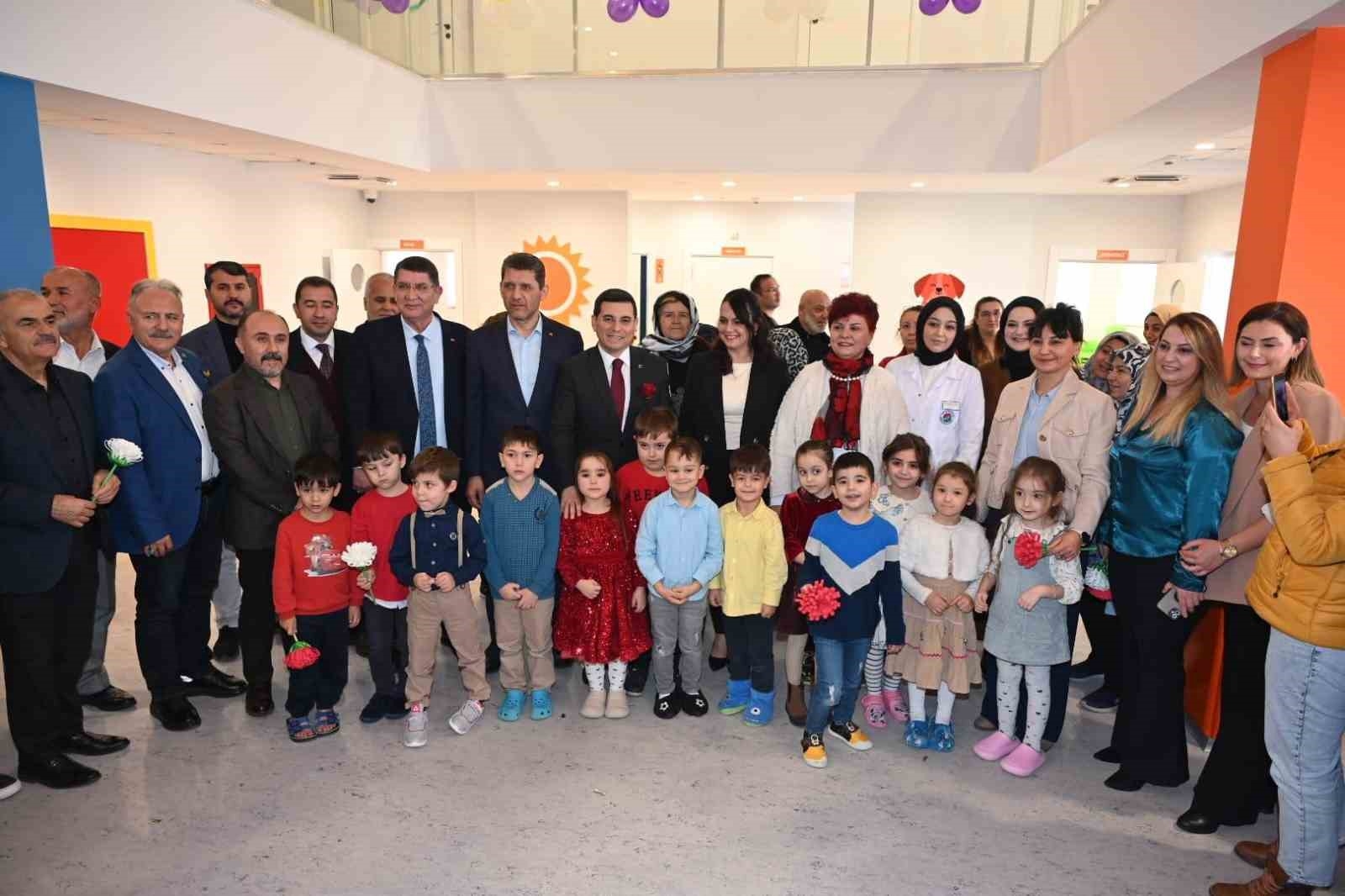 Kepez'in 6. kreşi Varsak'a açıldı