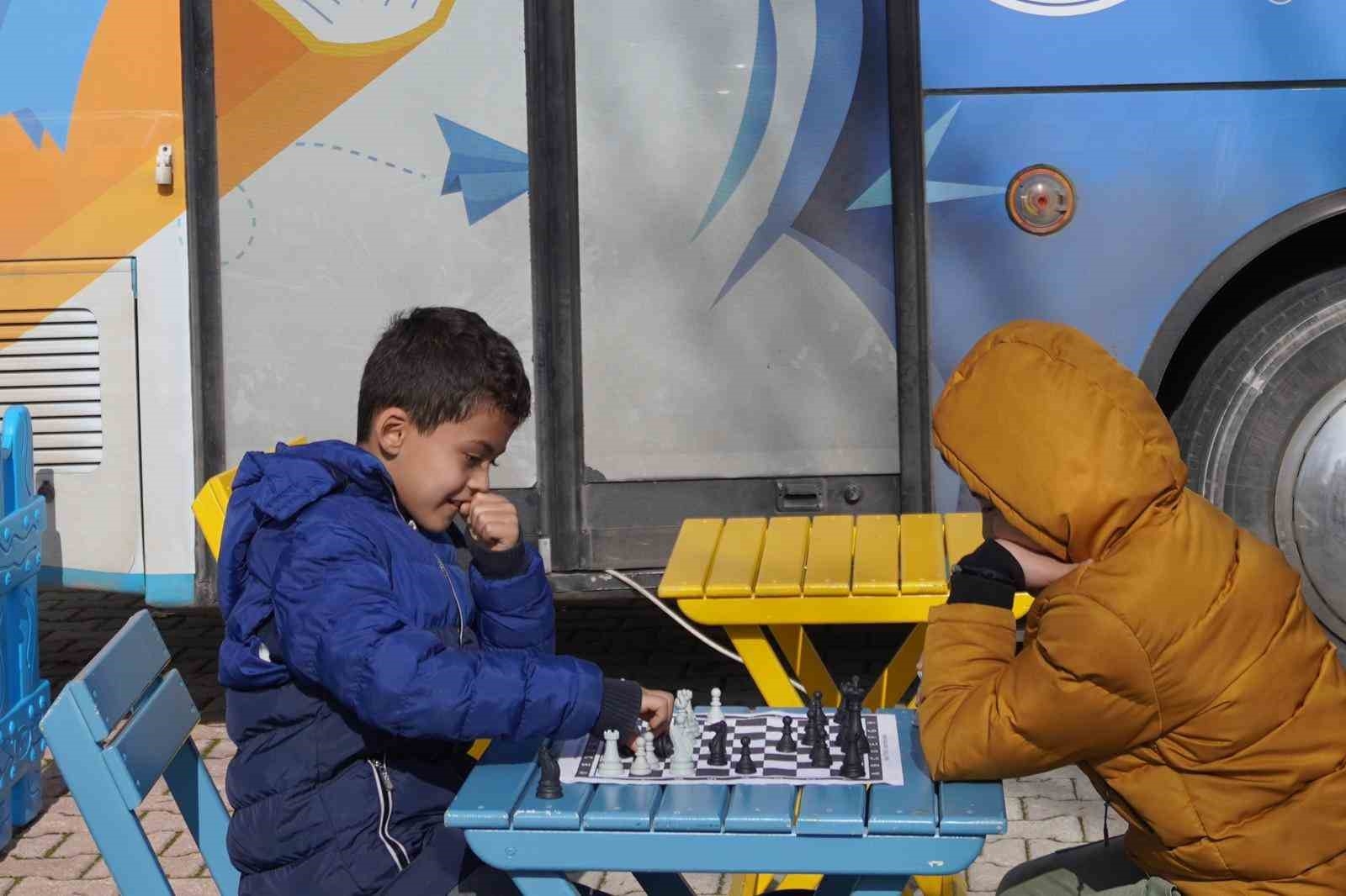 Kepez'in mobil hizmetleri Elmalı'da