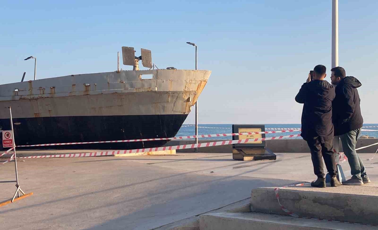 Kıbrıs Barış Harekatı'nda görev alan savaş gemisi ömrünü tamamladı