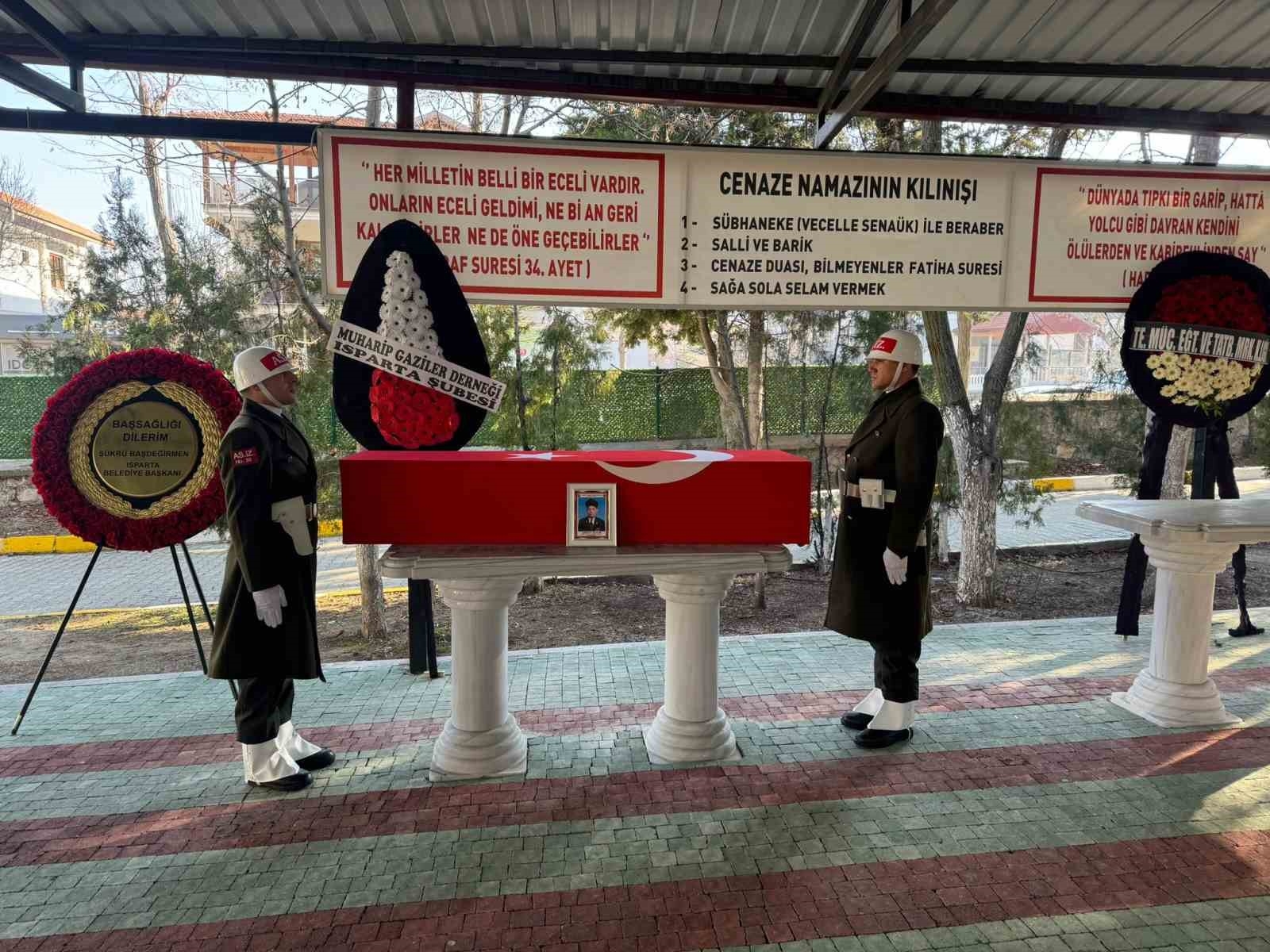 Kıbrıs gazisi Isparta'da son yolculuğuna uğurlandı