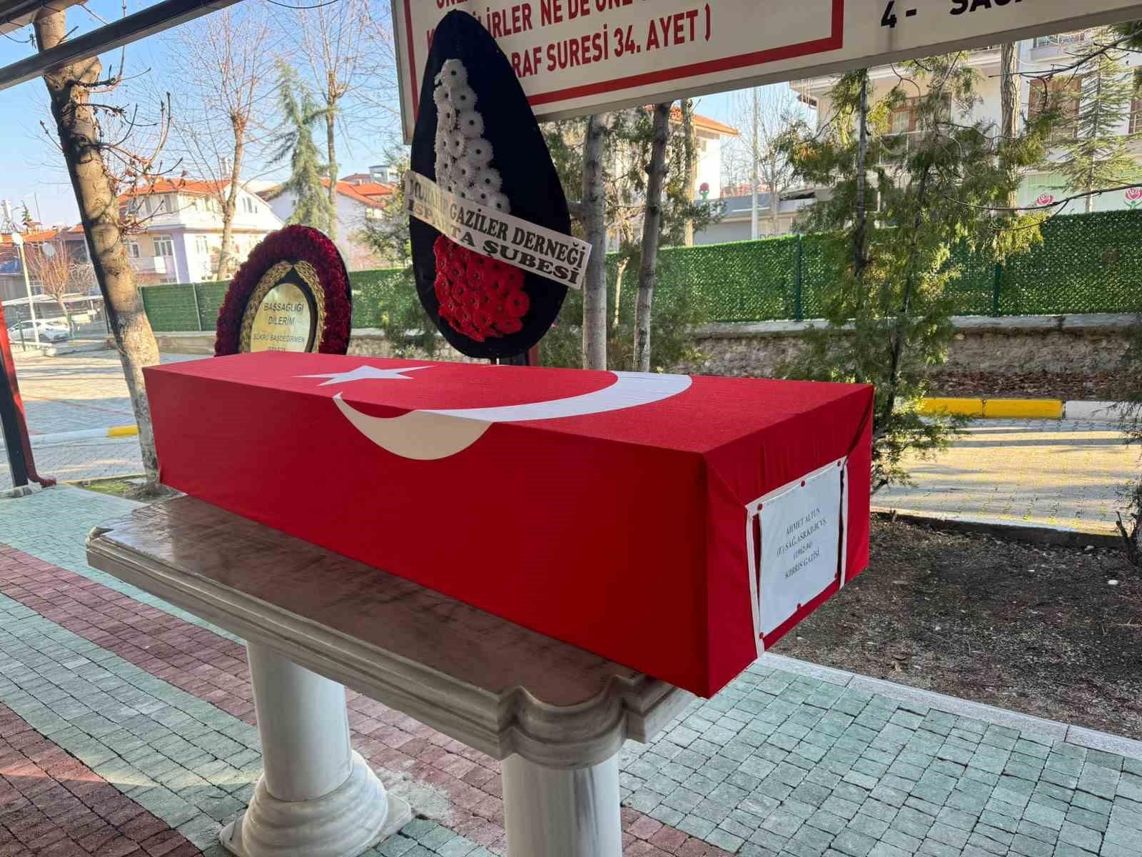 Kıbrıs gazisi Isparta'da son yolculuğuna uğurlandı