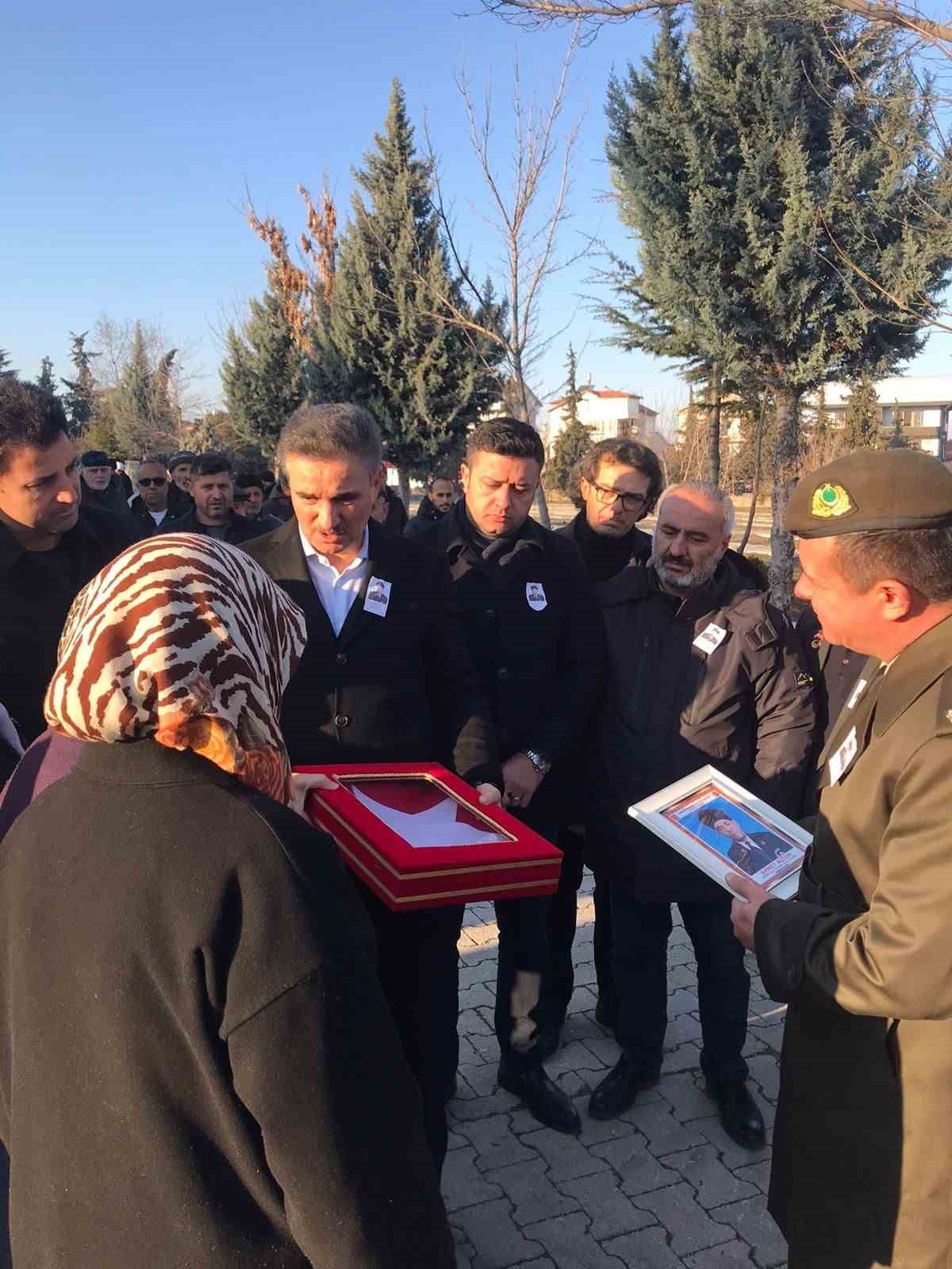 Kıbrıs gazisi Isparta'da son yolculuğuna uğurlandı