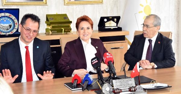 Meral Akşener: Yazıcıoğlu ile Ateş'in katillerini yakalayacağız; namus sözü