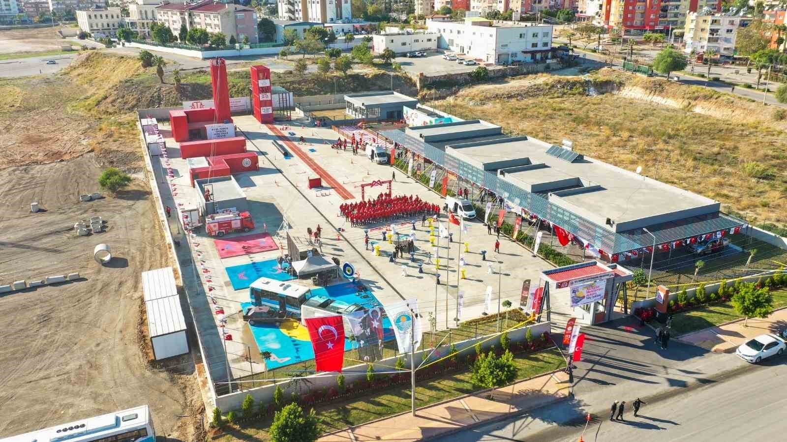 Mersin itfaiyesi 2023'te 16 bin 123 görev üstlendi