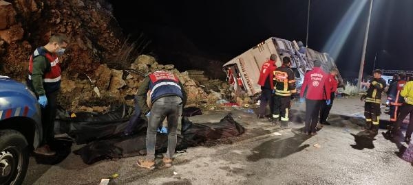 Mersin'de 9 kişinin öldüğü kazada yaralanan 31 kişiden 15'i taburcu edildi