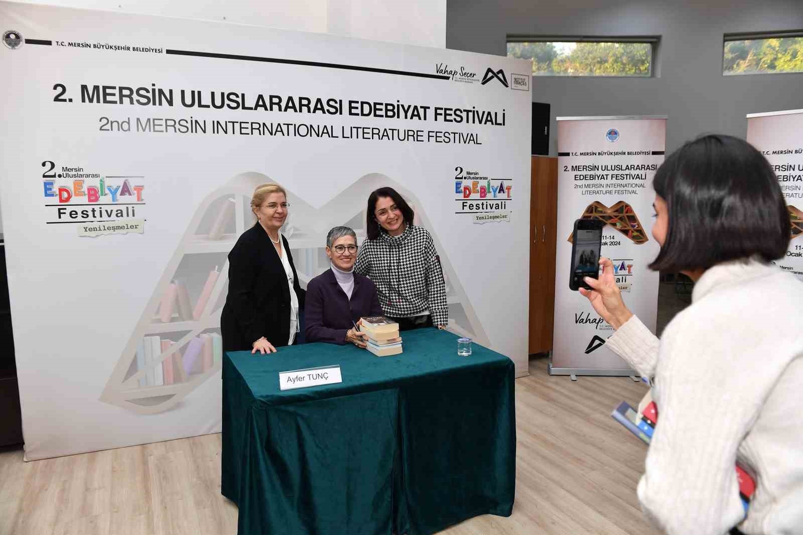 Mersin'de edebiyat rüzgarı esti