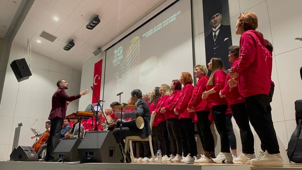 Mersin'de sağlık çalışanlarına moral konseri