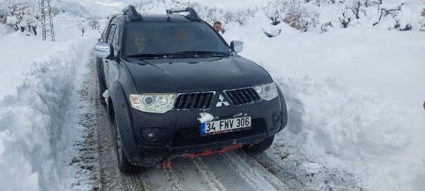 Muhammed bebek, kardan kapanan yolun açılması ile hastaneye götürüldü
