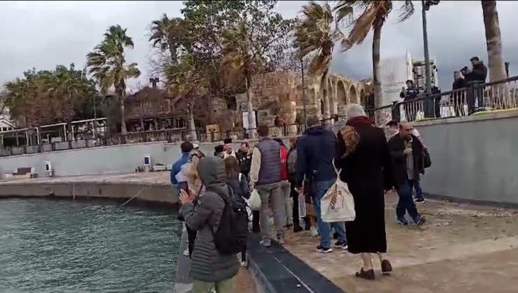 Ortodokslar, Side antik Kenti Abollon Tapınağı'nda Epifani Bayramı'nı kutladı