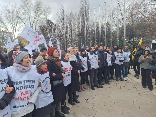 Özel sektör öğretmenleri TBMM'ye yürüdü 