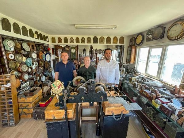 Saat kulesinin kayıp saatinin yerine, 100 yıllık 'ikizi' takılacak