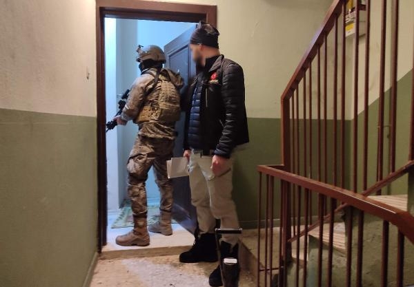 Şafak operasyonu; çok sayıda gözaltı 