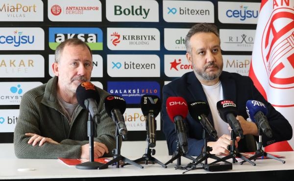 Sergen Yalçın, Antalyaspor'a imzayı attı