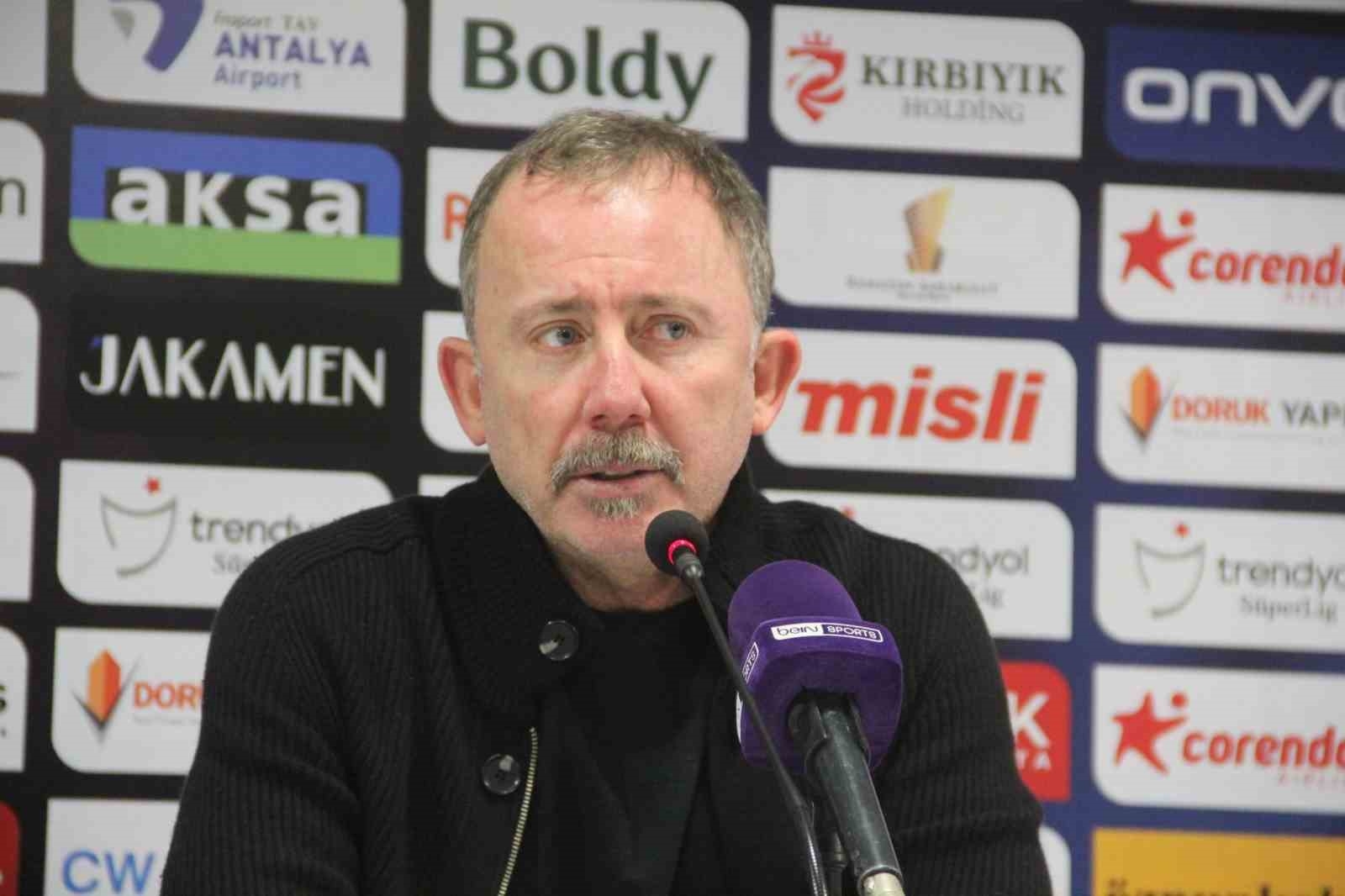 Sergen Yalçın: "Nuri Hoca'nın sistemine ufak dokunuşlar yaptık"
