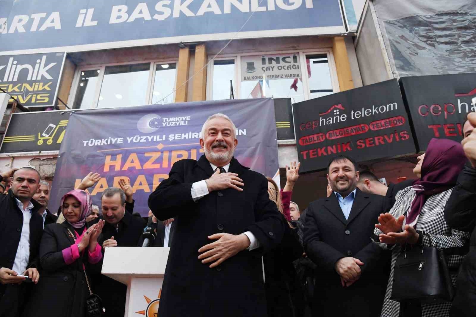 Şükrü Başdeğirmen partililer ve vatandaşlar tarafından coşkuyla karşılandı