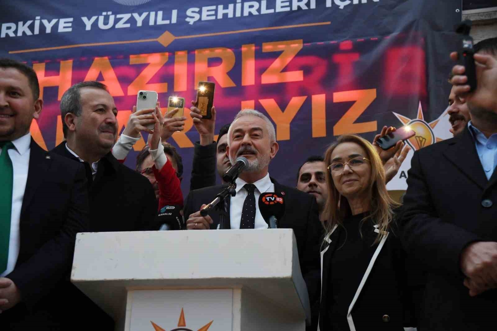 Şükrü Başdeğirmen partililer ve vatandaşlar tarafından coşkuyla karşılandı