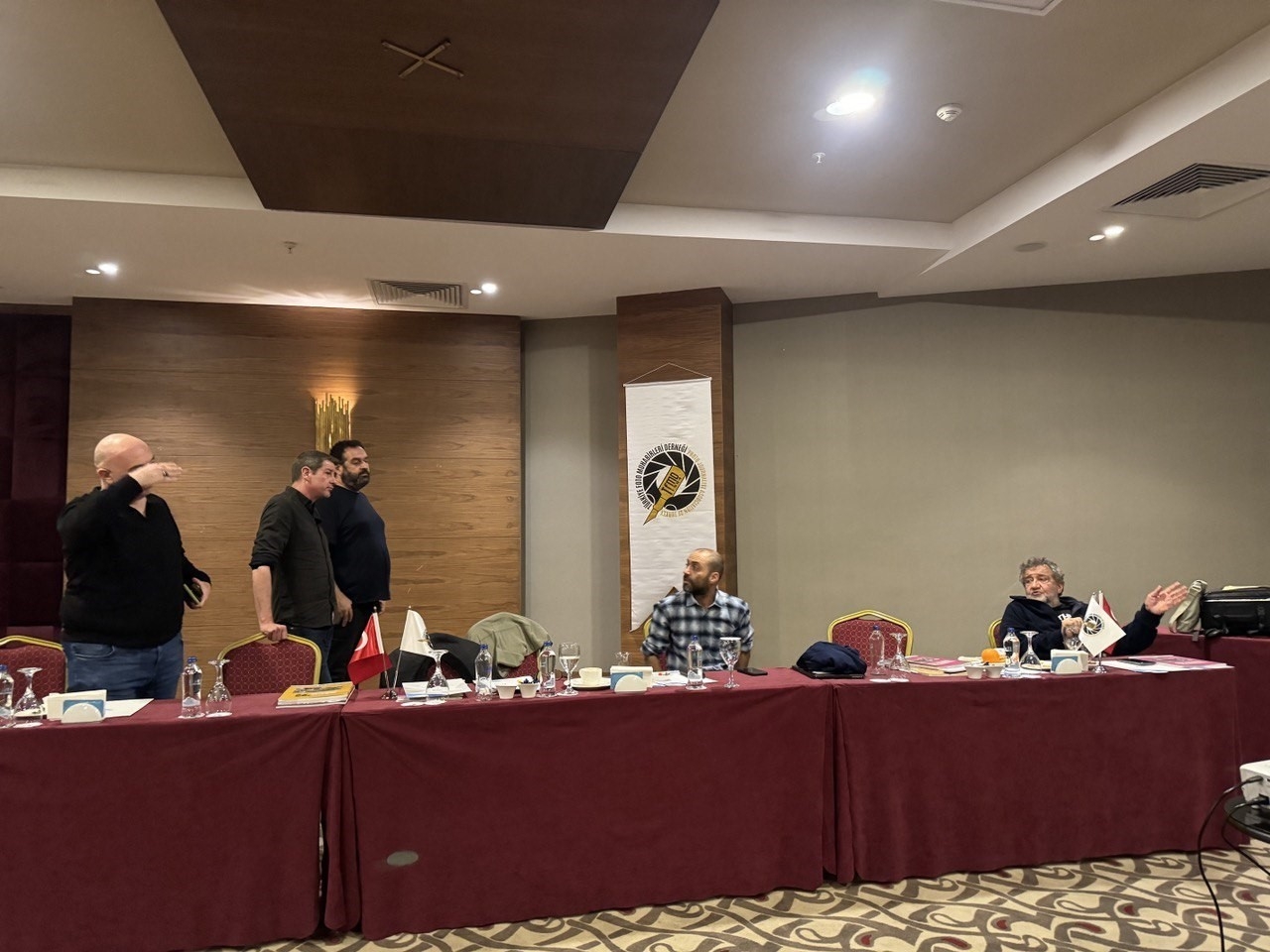 TFMD 39'uncu 'Yılın Basın Fotoğrafları'nın jürisi Antalya'da toplandı