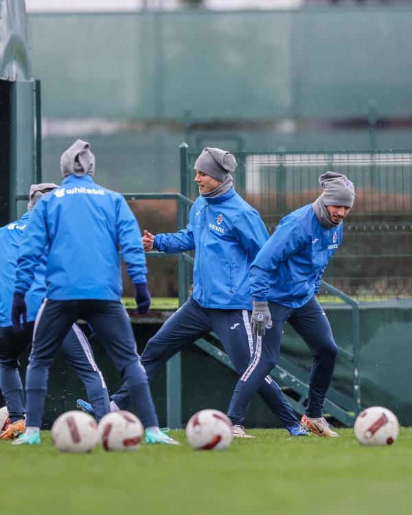 Trabzonspor Antalya'ya geldi