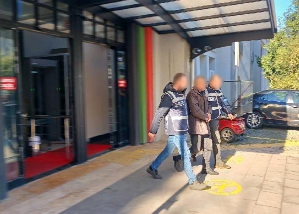 Türkü evi işletmecisi kadını kablo ile boğan şüpheli, 22 yıl önce eşini öldürmüş