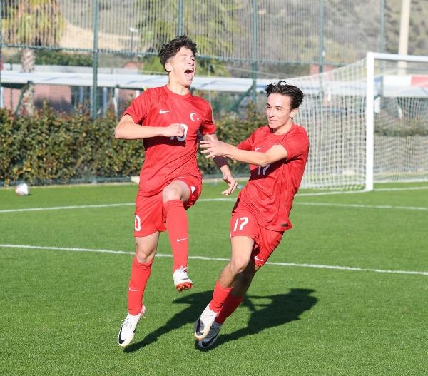 U16 Milli Futbol Takımı, İrlanda Cumhuriyeti'ni 3-1 mağlup etti