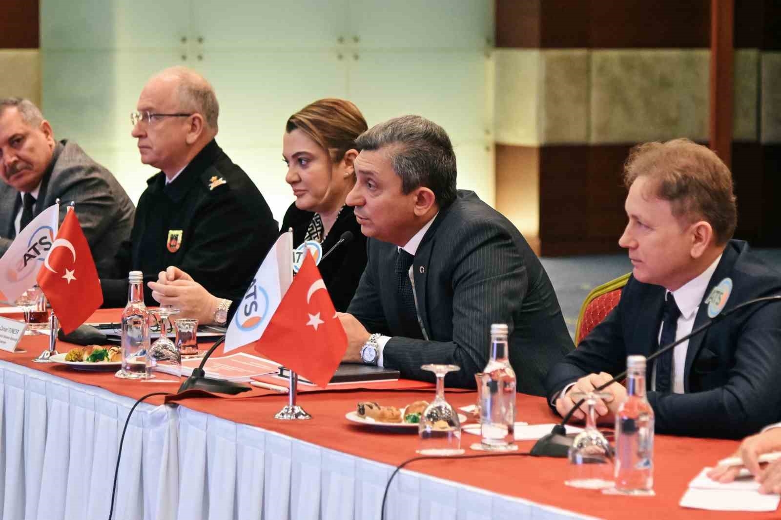 Vali Şahin: "İzciliği yeniden ayağa kaldırmalıyız"