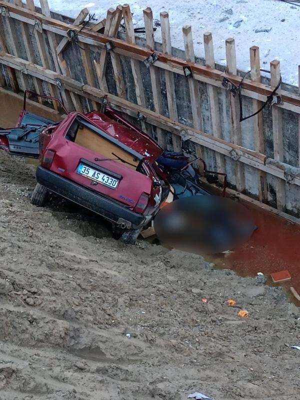 Viyadük temeline uçan otomobilde 3 arkadaşın ölümünde ihmale 2 tutuklama