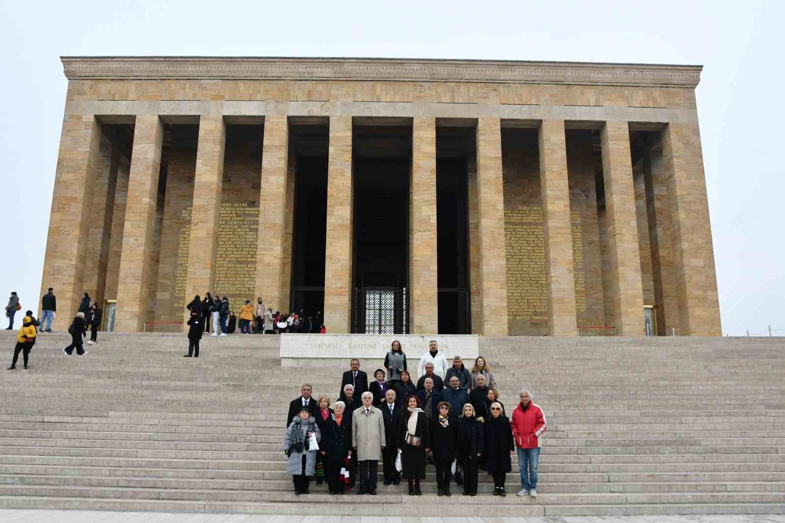 Yaşlı Meclisi Anıtkabir'de